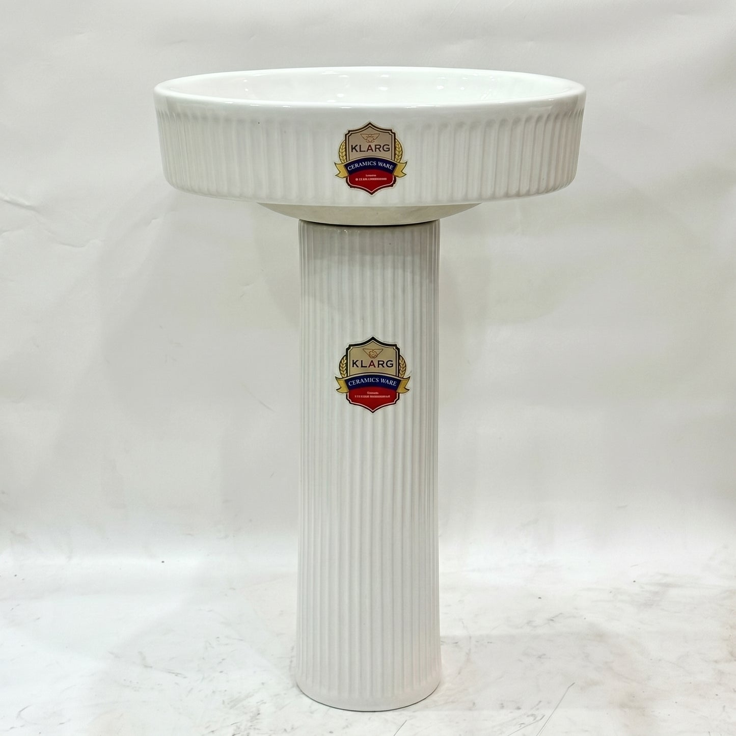 Round Pedestal Basin